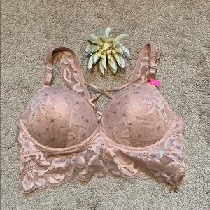 ❤️SOLD❤️ NWT: VS Pink push up bralette - L